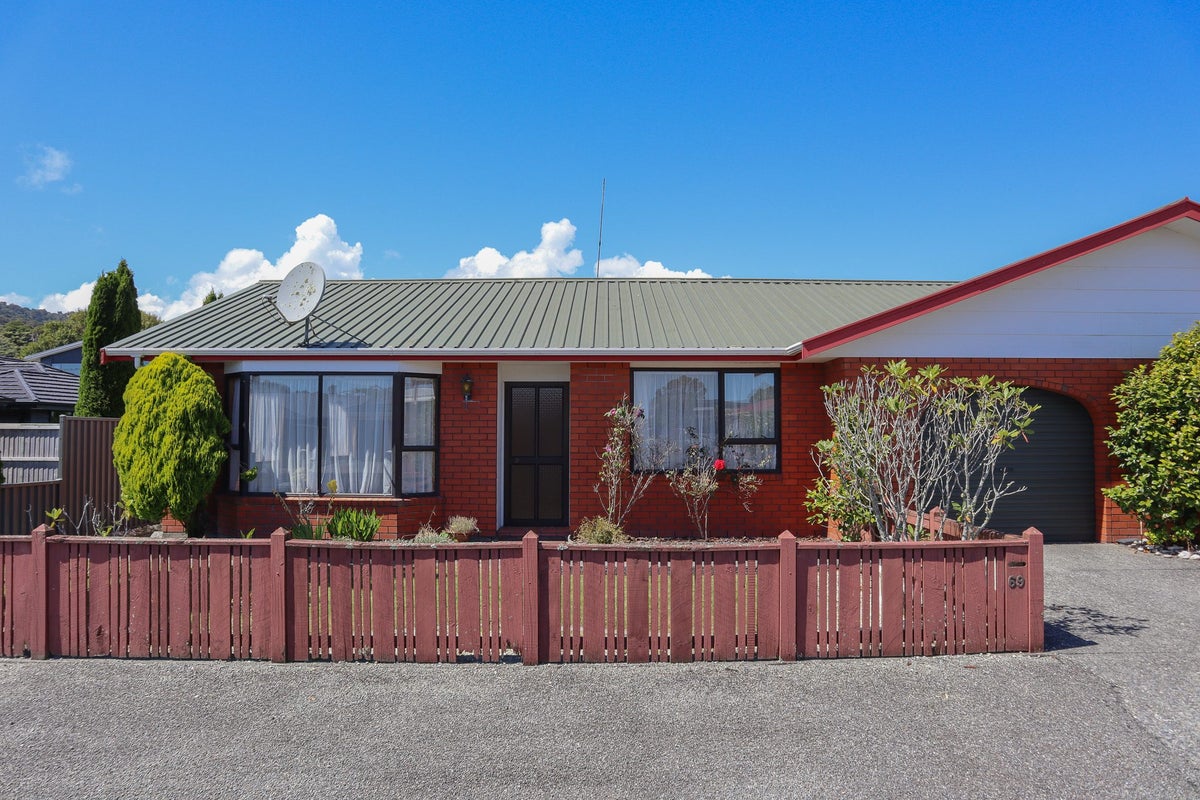 69 Shakespeare Street, Greymouth, Greymouth - Carousel 1