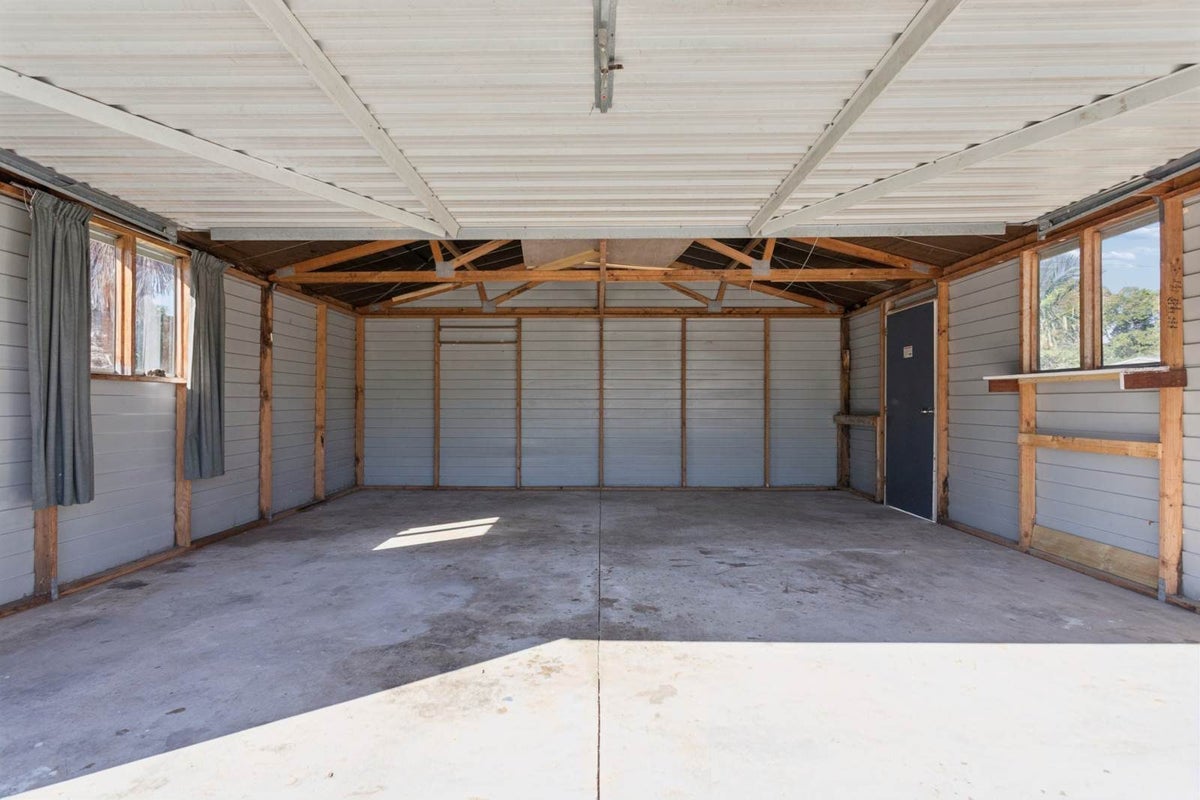 109 Vodanovich Road, Te Atatu South, Auckland - Carousel 19