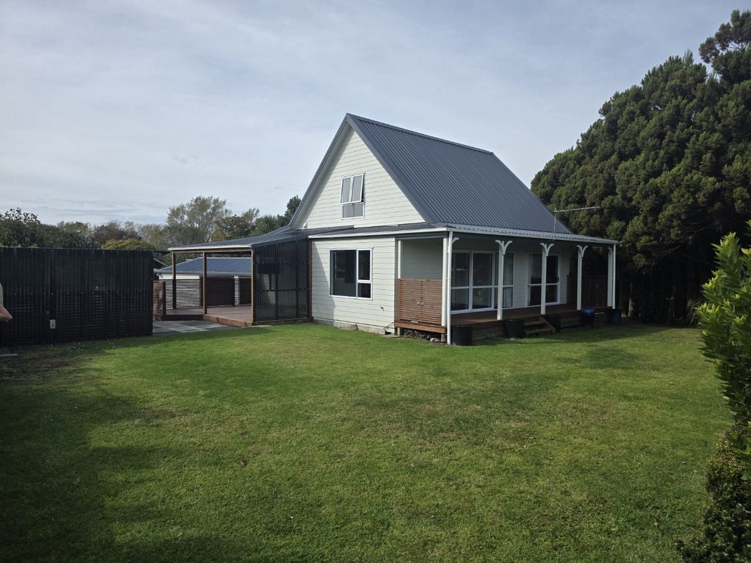 344 Tukapa Street, Hurdon, New Plymouth - Carousel 2