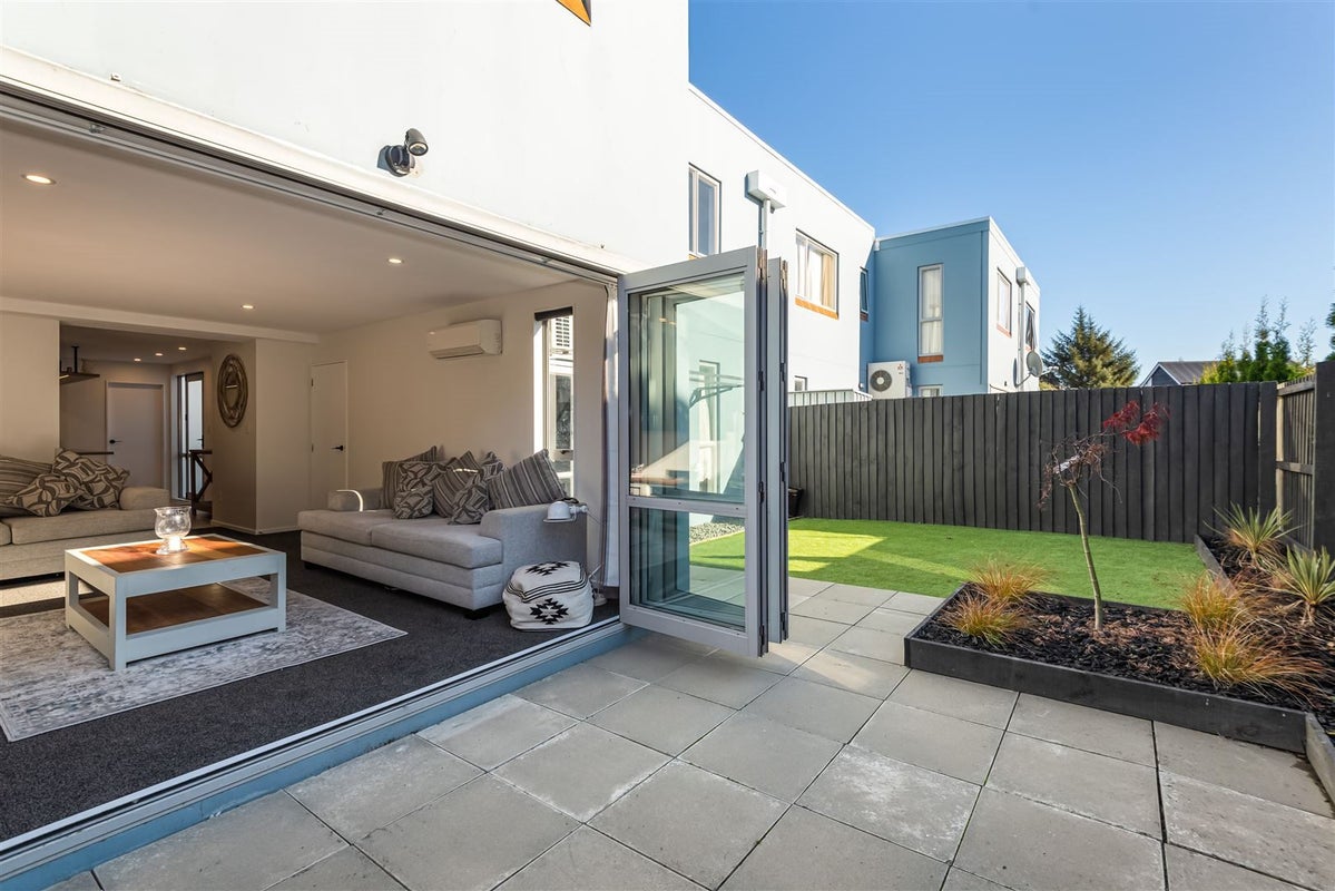 64B Thackeray Place, Waltham, Christchurch - Carousel 1