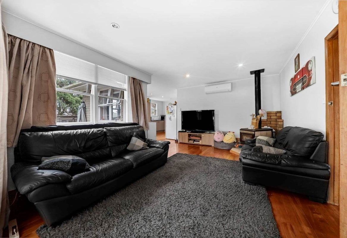 20 Mack Place, Red Hill, Papakura - Carousel 2