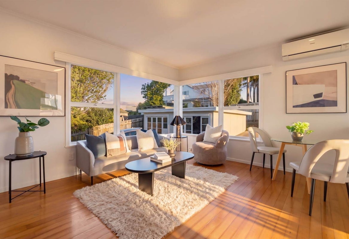 3/6 Corunna Road, Milford, Auckland - Carousel 1