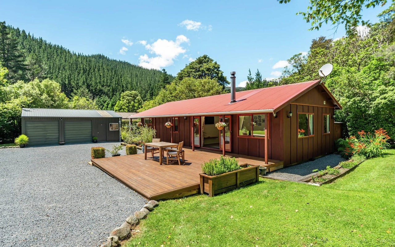 2168 Akatarawa Road, Akatarawa Valley, Upper Hutt - Carousel 1