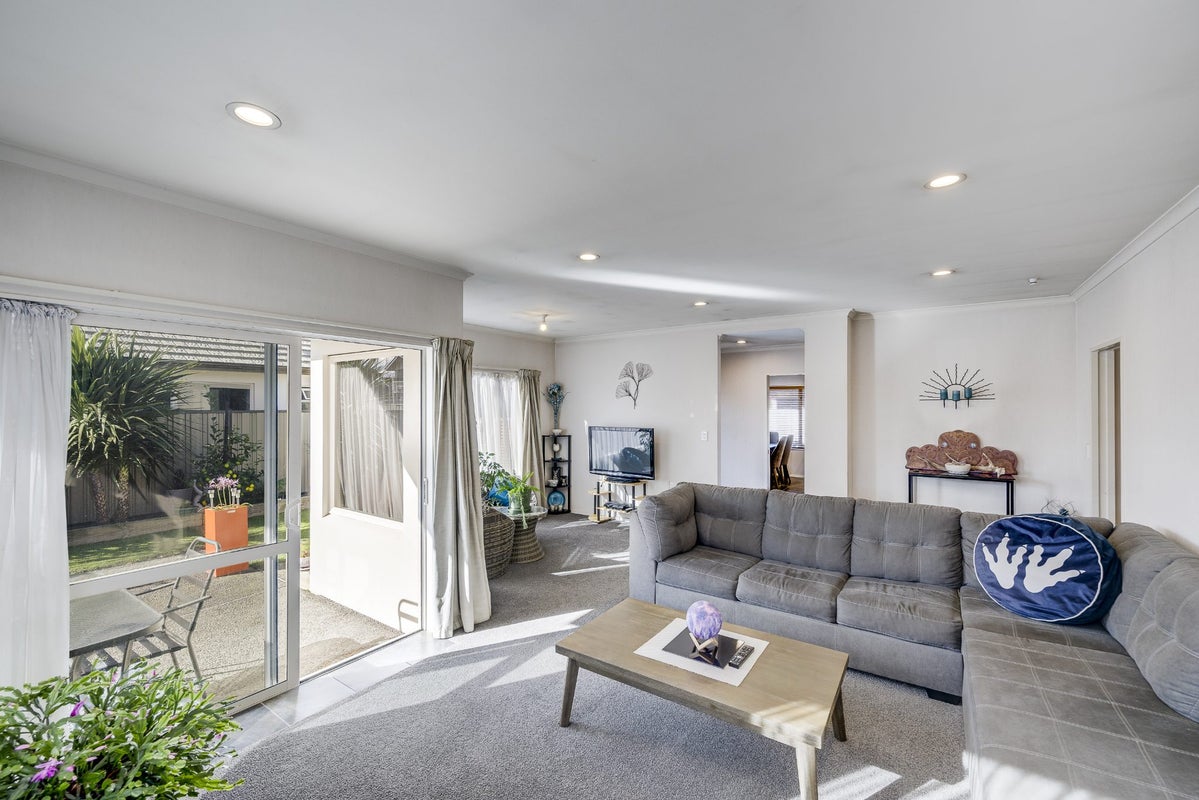 5A Park Lane, Greenmeadows, Napier - Carousel 1