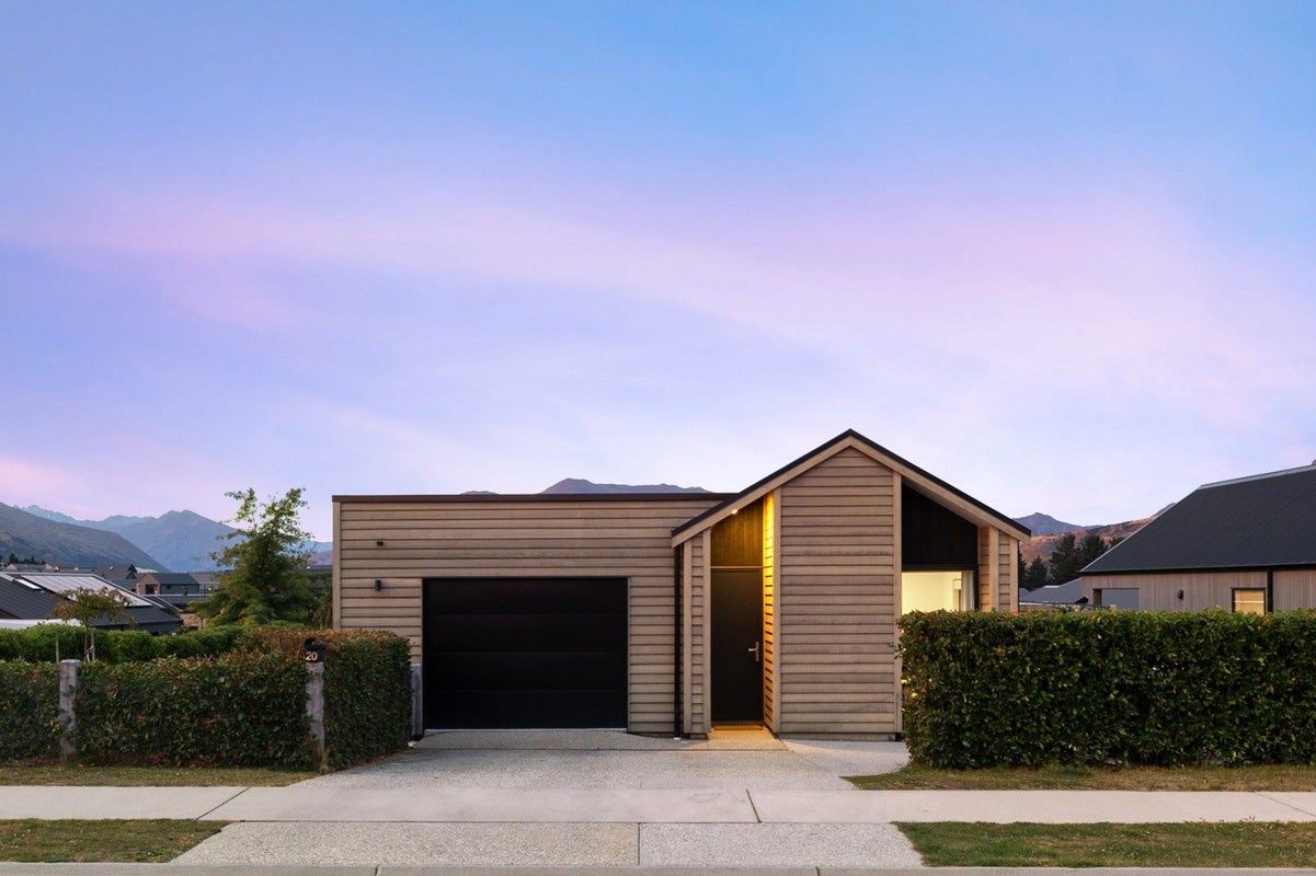 20 Mount Nicholas Avenue, Wanaka - Carousel 2