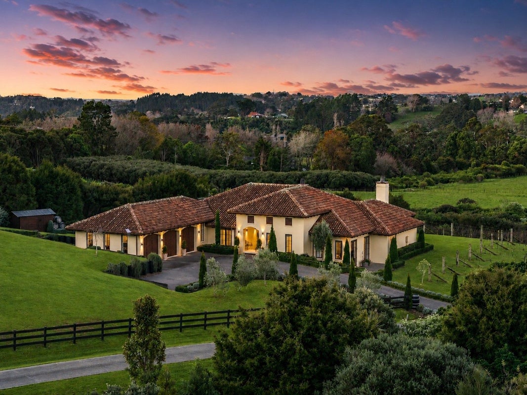 61A Whitford Park Road, Whitford, Manurewa - Carousel 2