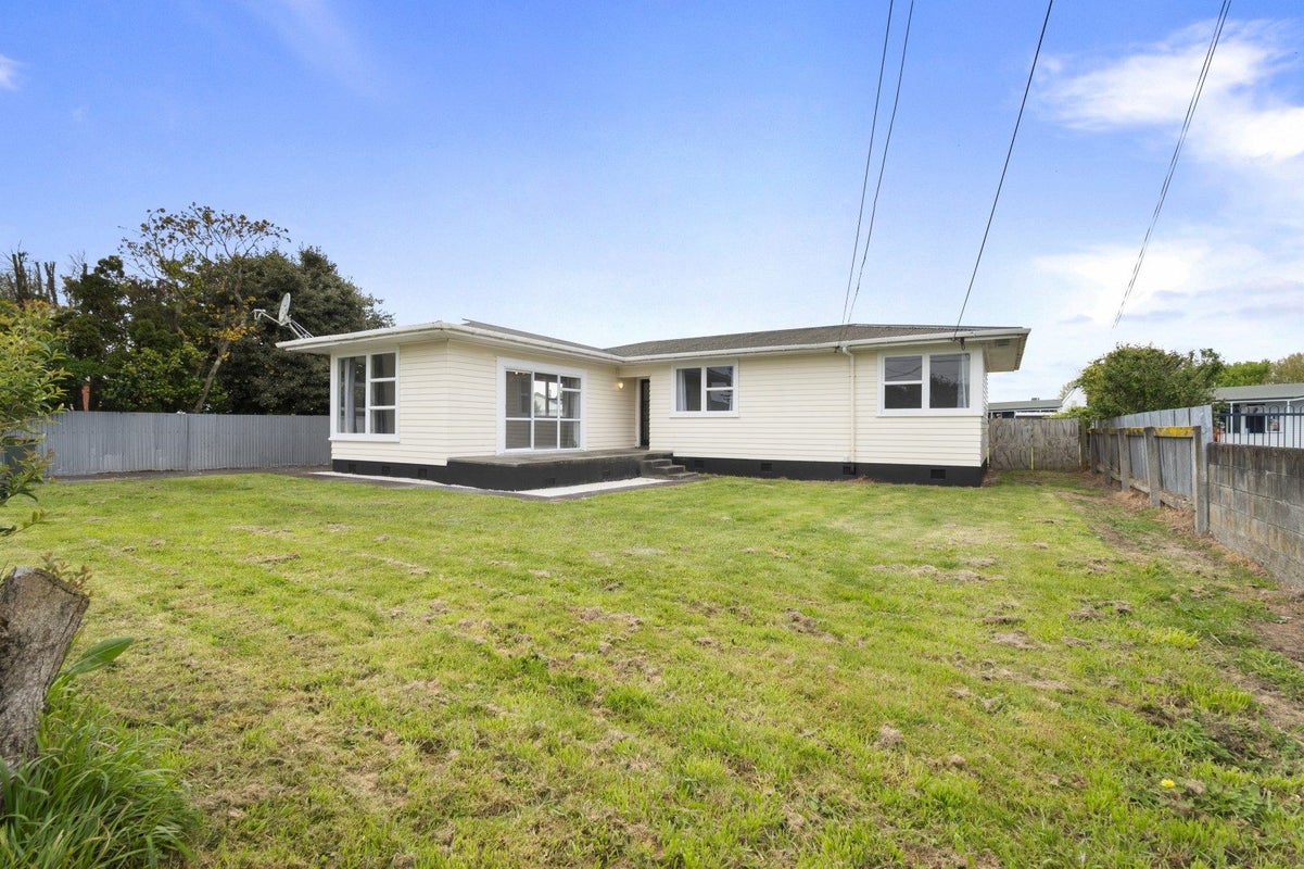 3 Clifton Street, Bulls, Bulls - Carousel 13