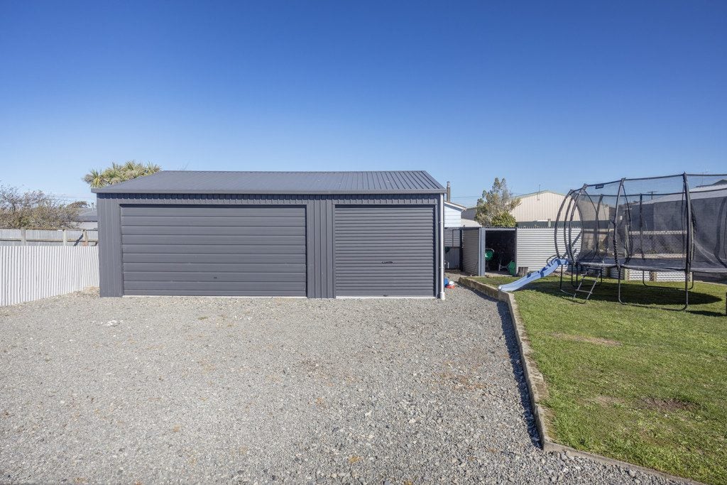 27 Ouse Street, Oamaru - Carousel 30