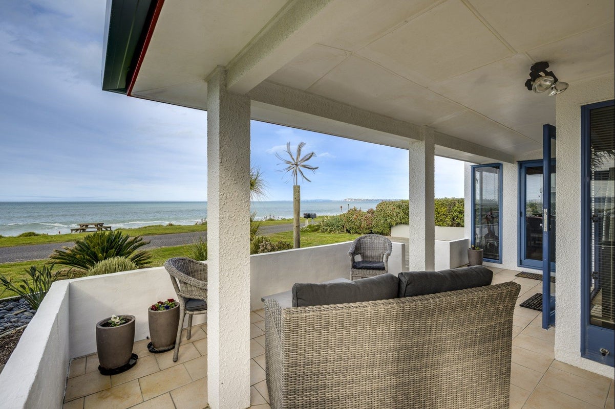 109 North Shore Road, Eskdale, Napier - Carousel 1