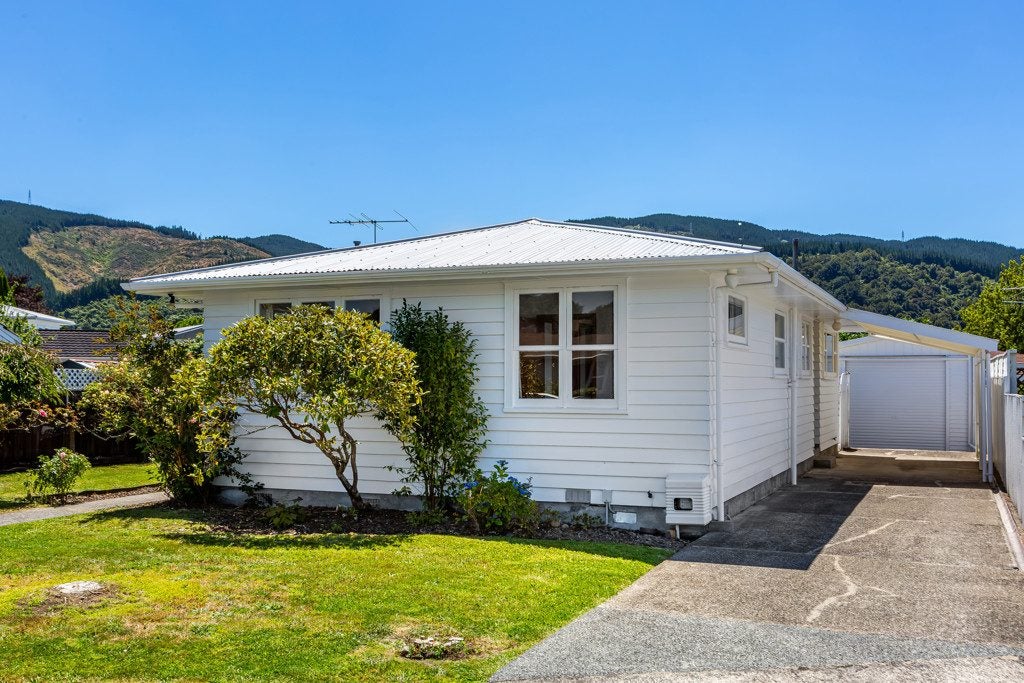 3 Tiwakawaka Grove, Heretaunga, Upper Hutt - Carousel 24