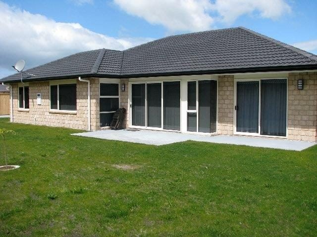 12 Sophies Way, Papamoa Beach, Papamoa - Carousel 2