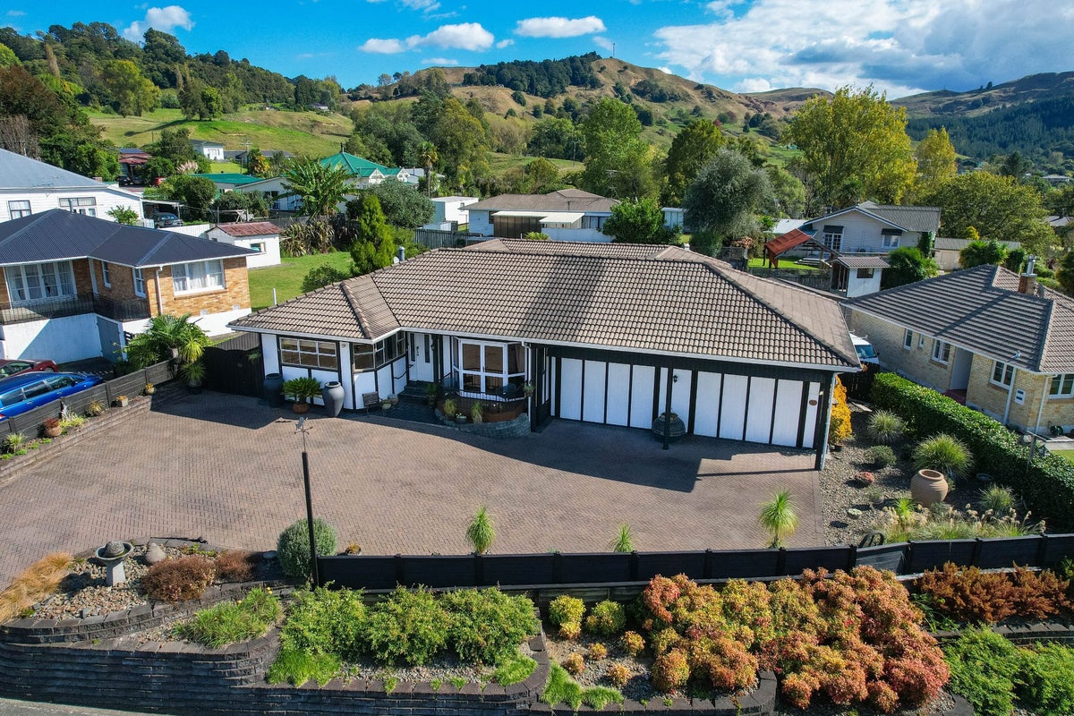 34 Awakino Road, Te Kuiti - Carousel 2