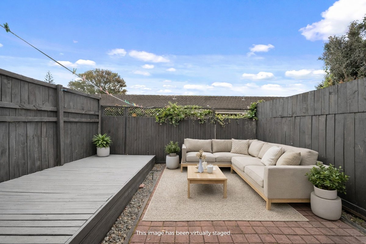 2/25A Vine Street, Mangere East, Auckland - Carousel 2