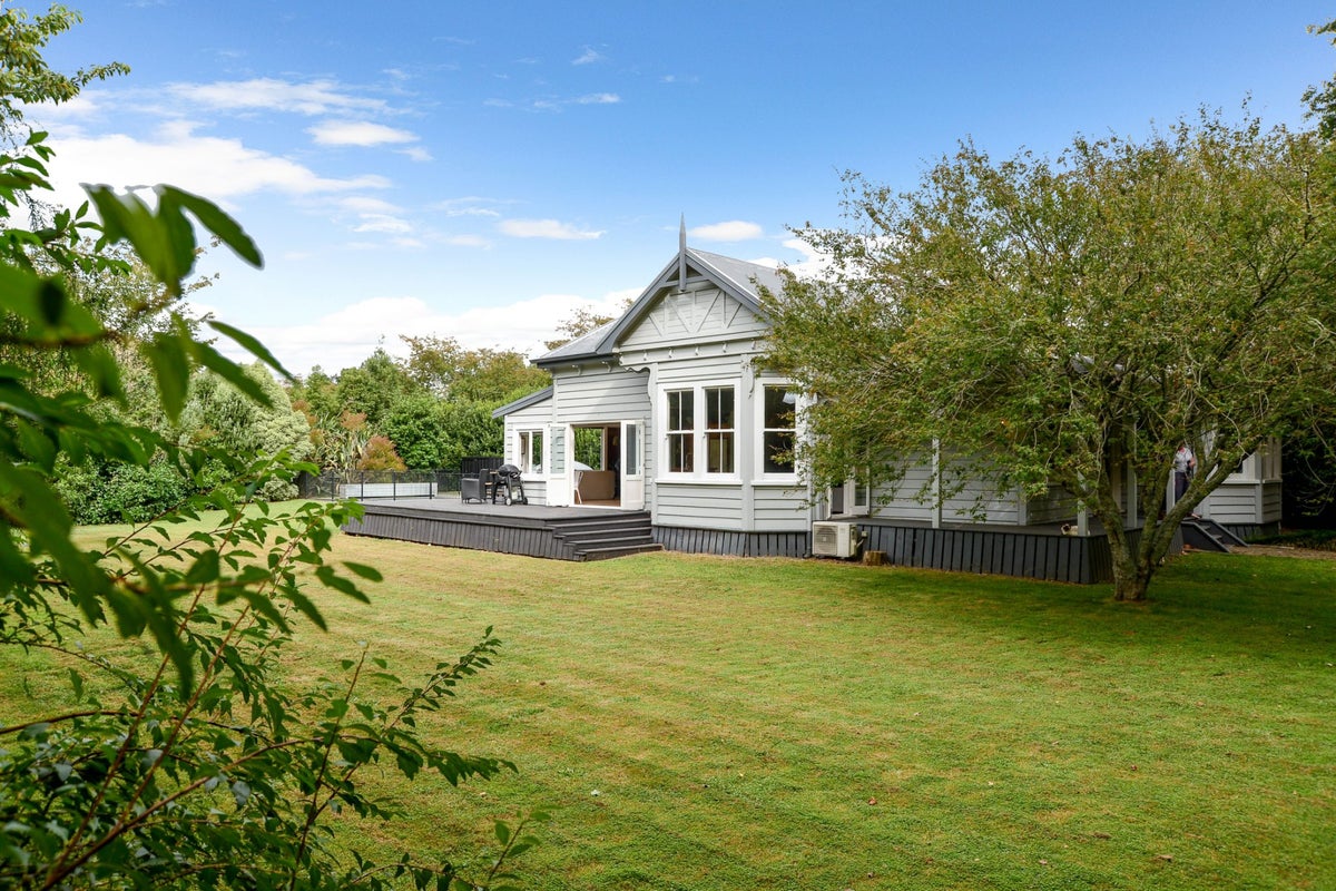 43 Scotsman Valley Road, Tauwhare, Hamilton - Carousel 1