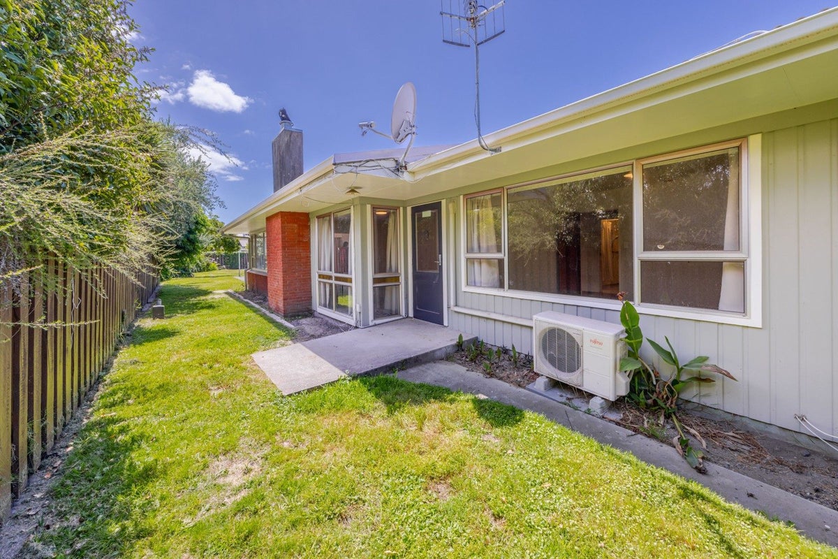 16 Anderson Road, Taradale, Napier - Carousel 2