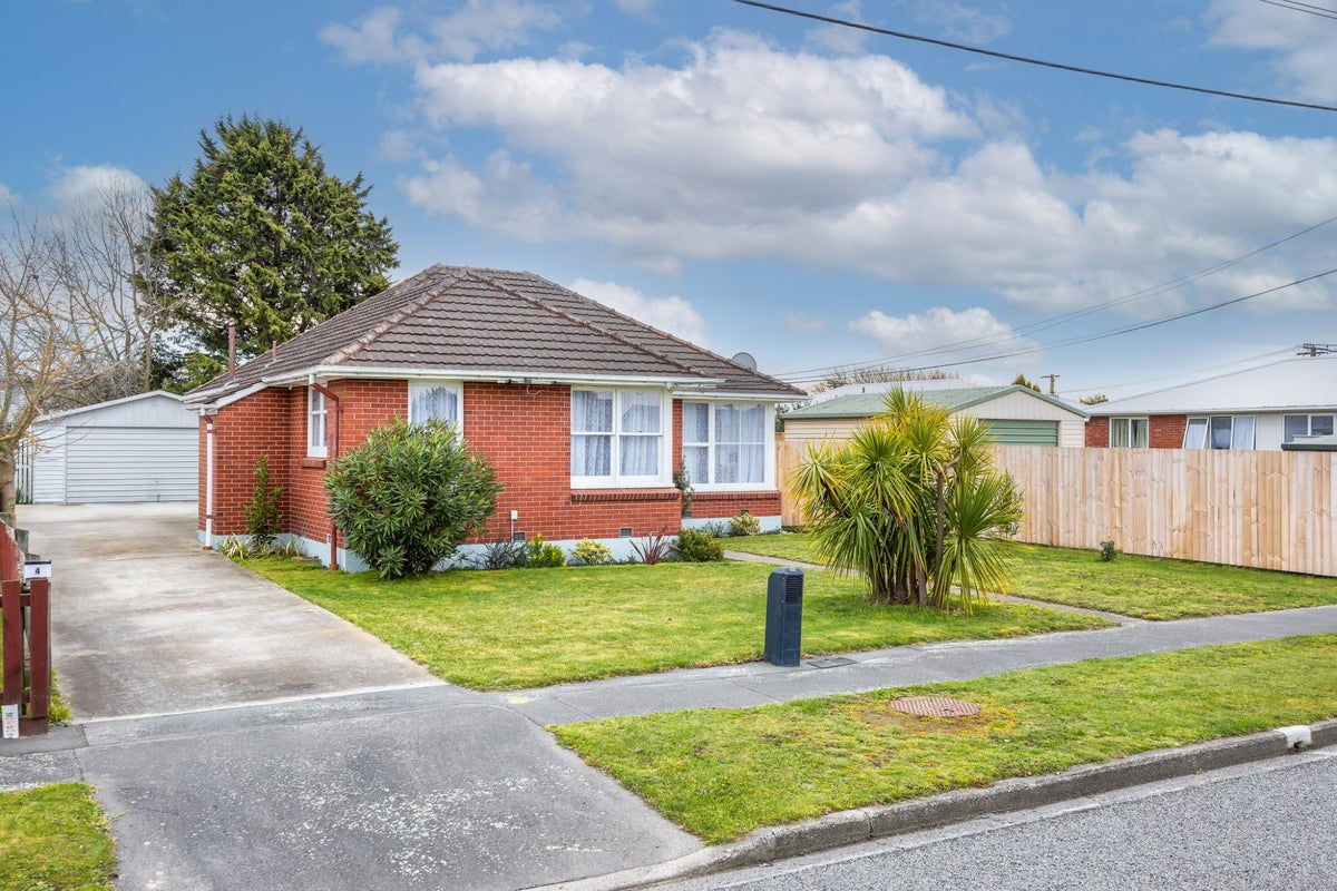4 Twynham Place, Aranui, Christchurch - Carousel 1