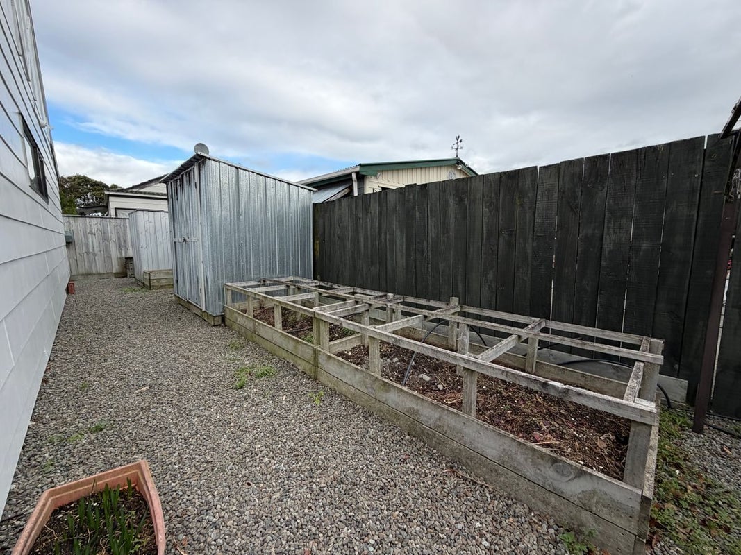 16 Willowstream Grove, Cloverlea, Palmerston North - Carousel 20