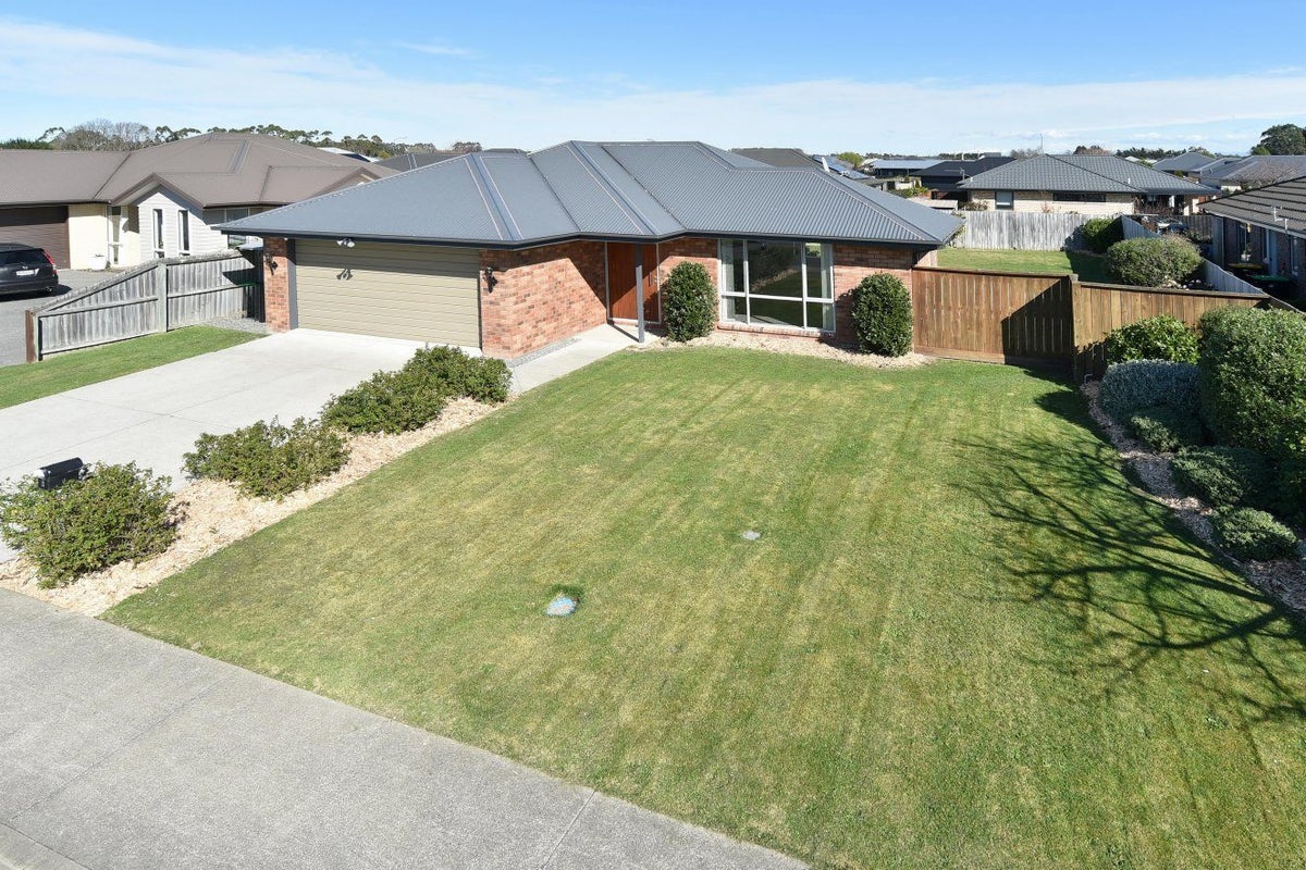 9 Maple Place, Rangiora, Rangiora - Carousel 1