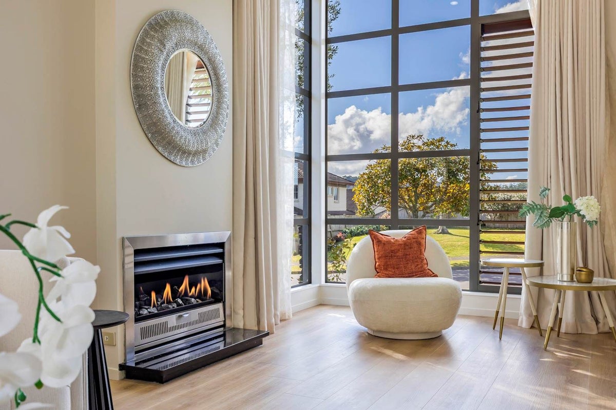 5 Mary Forgham Drive, Greenhithe, Auckland - Carousel 2