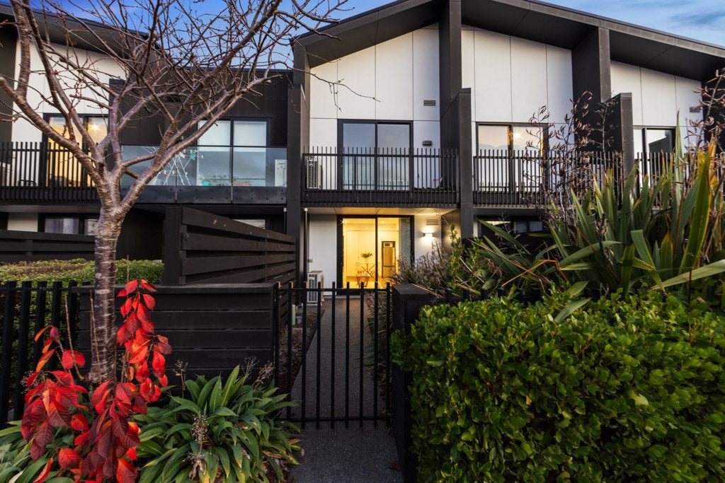 15/283 Brougham Street, Sydenham, Christchurch - Carousel 1