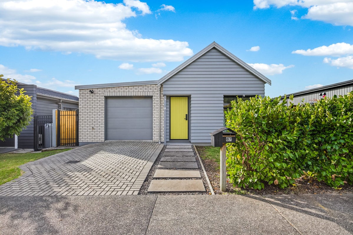 87 Whenuapai Drive, Whenuapai, Auckland - Carousel 1