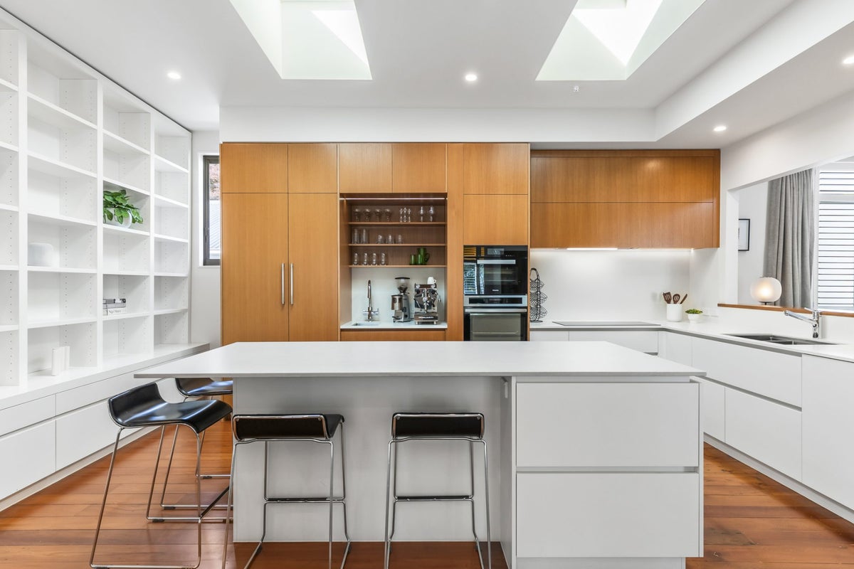 52 Moa Road, Point Chevalier, Auckland - Carousel 2