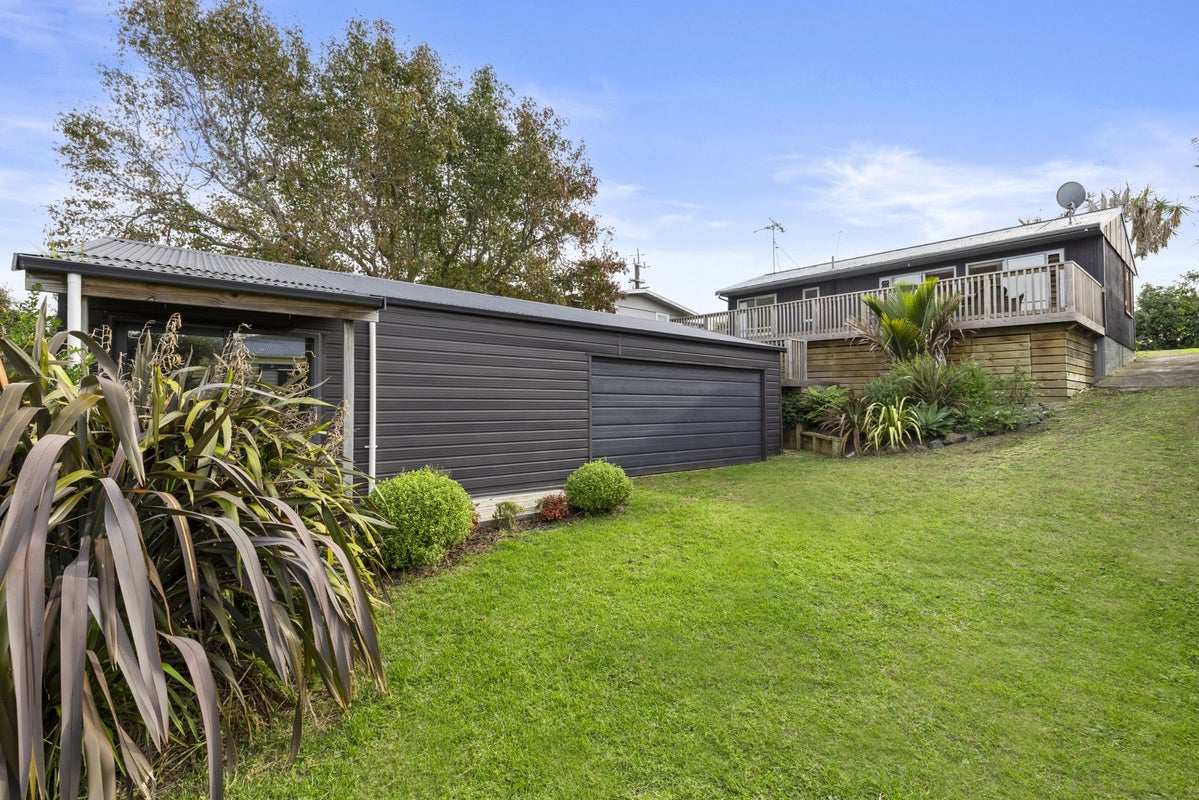 6 Te Hutewai Road, Raglan, Raglan - Carousel 1
