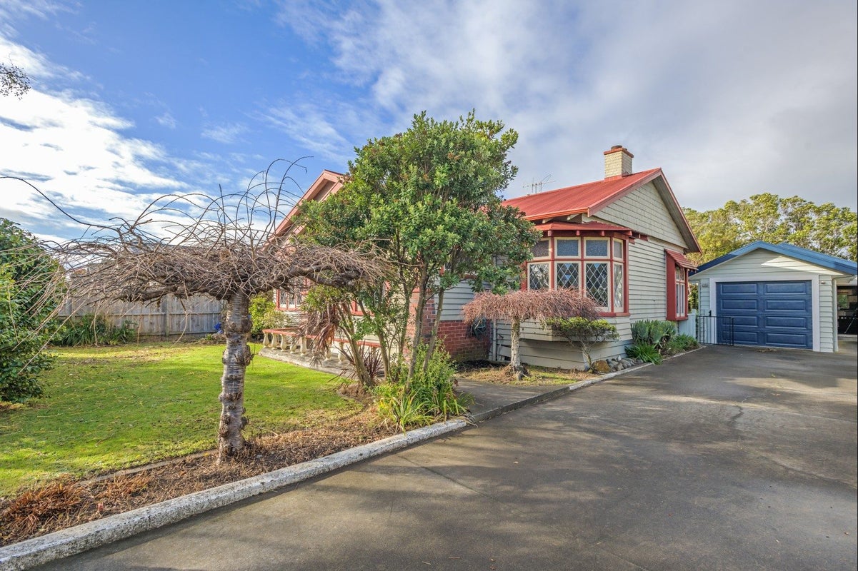 18 Argyle Avenue, Takaro, Palmerston North - Carousel 2