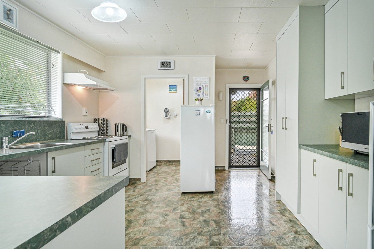 2/1003 Konini Street, Mahora, Hastings - Carousel 2
