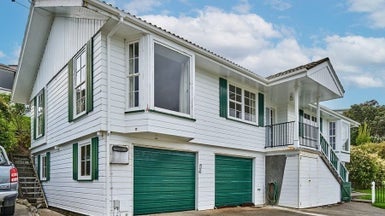 17 Annan Grove, Papakowhai, Porirua - Carousel 1