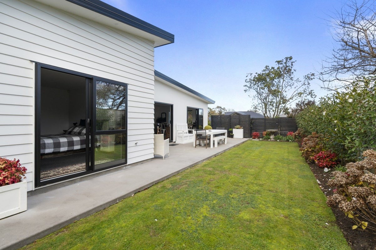 1 Ruru Place, Maewa, Feilding - Carousel 23