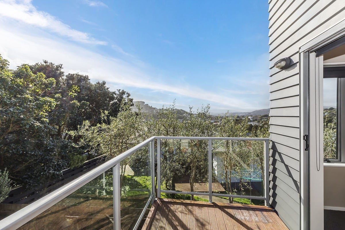 24A Thimble Lane, Whitby, Porirua - Carousel 1