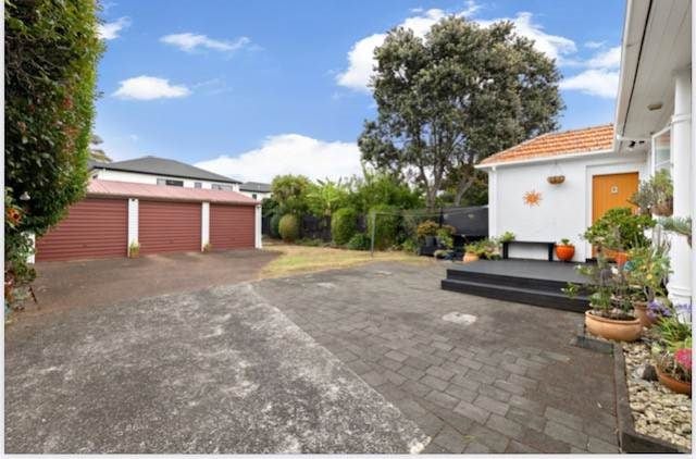 164 Landscape Road, Mount Eden, Auckland - Carousel 2