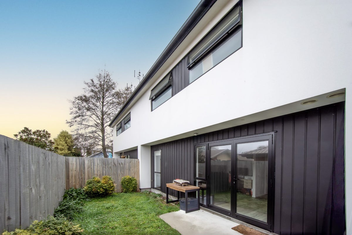 3/32 Heywood Terrace, Richmond, Christchurch - Carousel 2