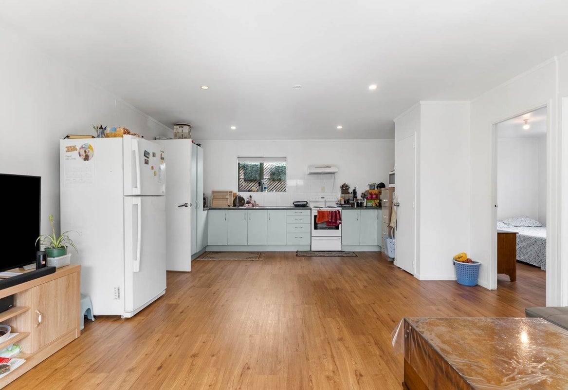 98 Settlement Road, Papakura, Papakura - Carousel 2