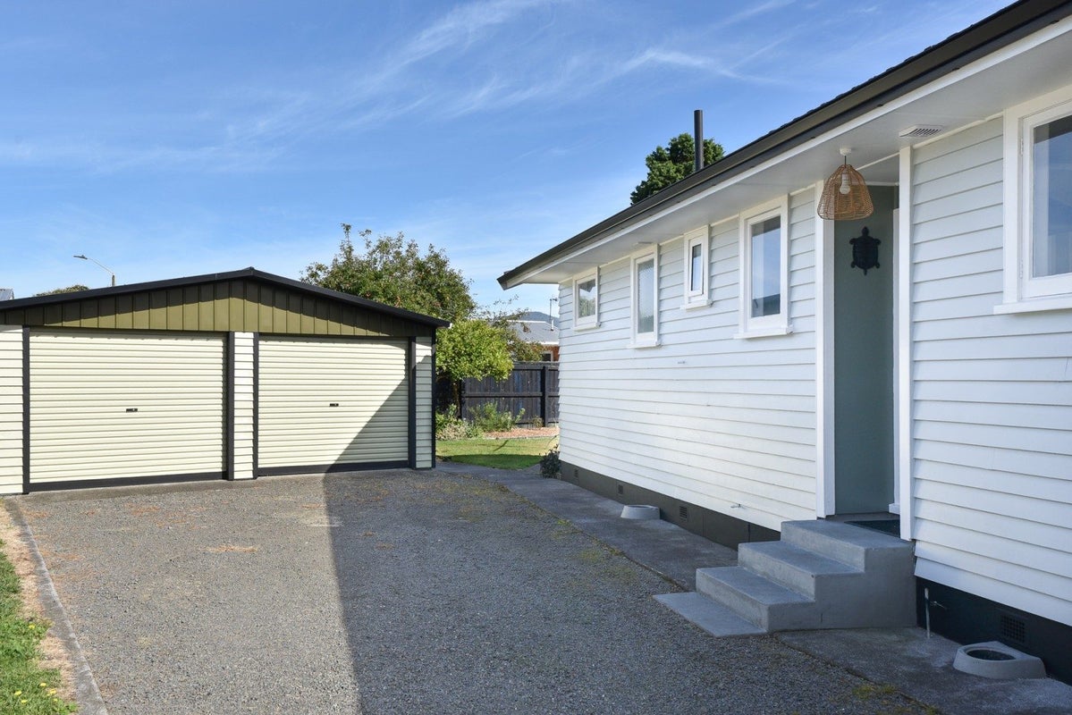 25 Clouston Crescent, Fenton Park, Rotorua - Carousel 17