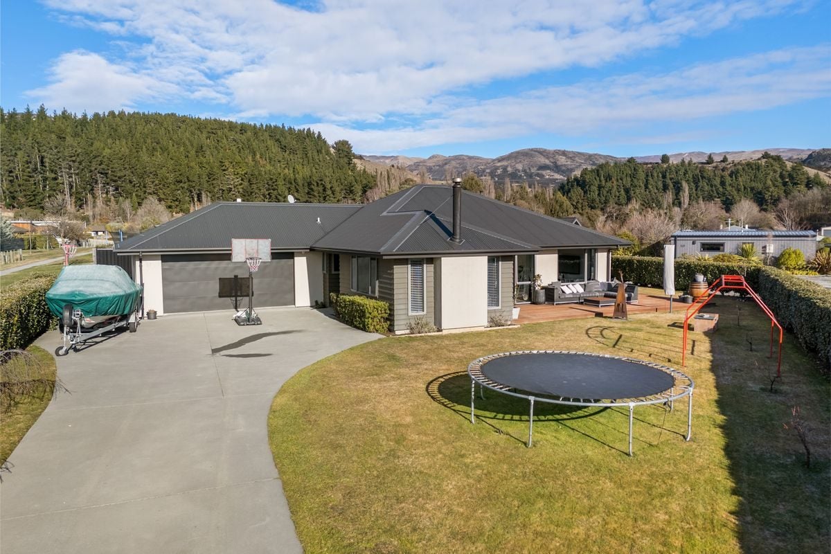 14 Criffel Place, Cromwell - Carousel 1
