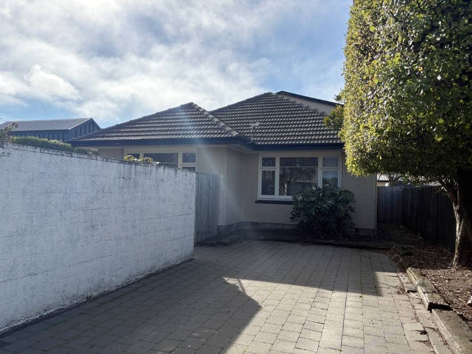 8/23 Frederick Street, Waltham, Christchurch - Carousel 17