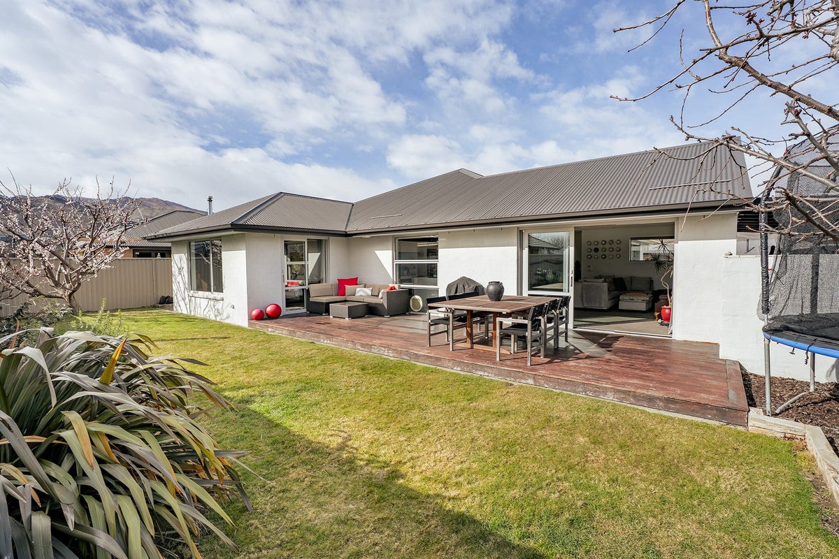 5B Kawarau Court, Cromwell, Cromwell - Carousel 1