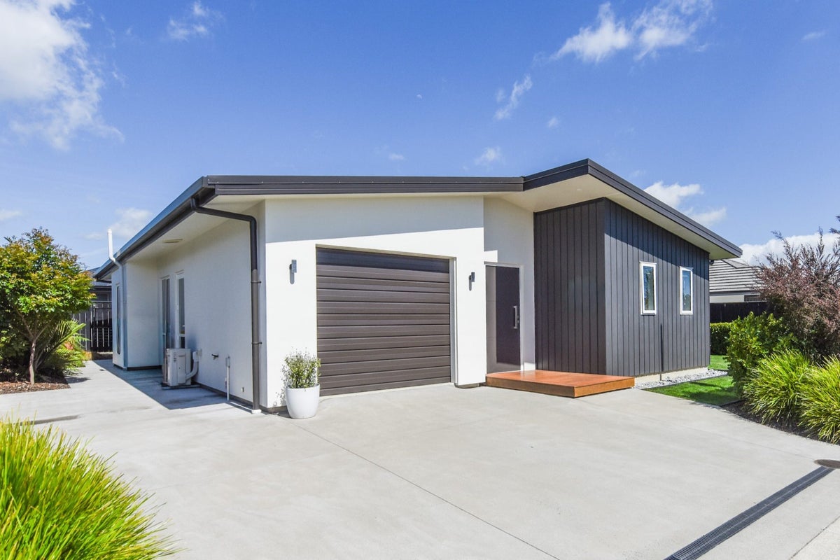 11 Dartnall Lane, Appleby, Richmond - Carousel 1