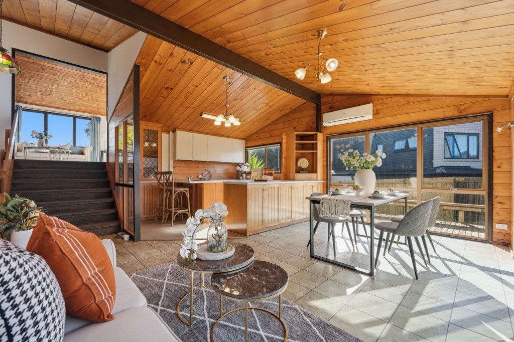 15 Baird Street, Howick, Auckland - Carousel 2