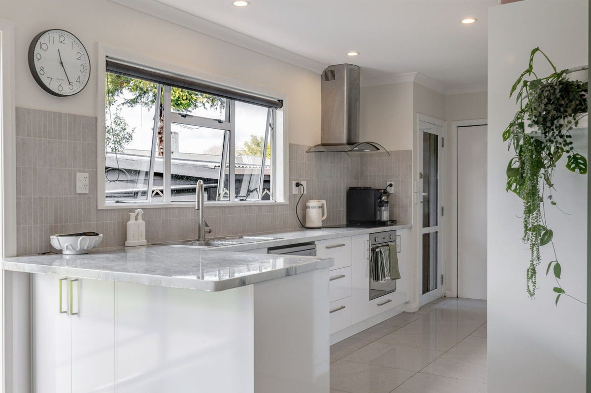 9 Haggitt Street, Feilding, Feilding - Carousel 2