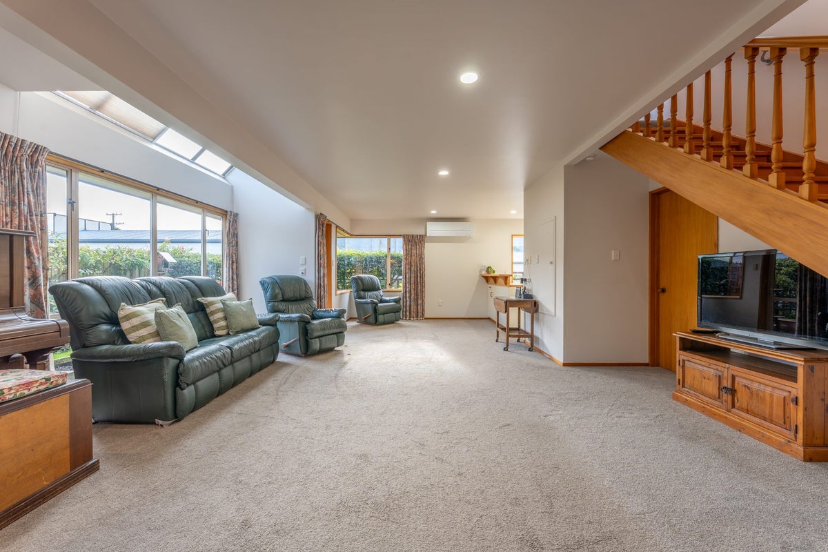 23 Hislop Street, Geraldine, Geraldine - Carousel 2