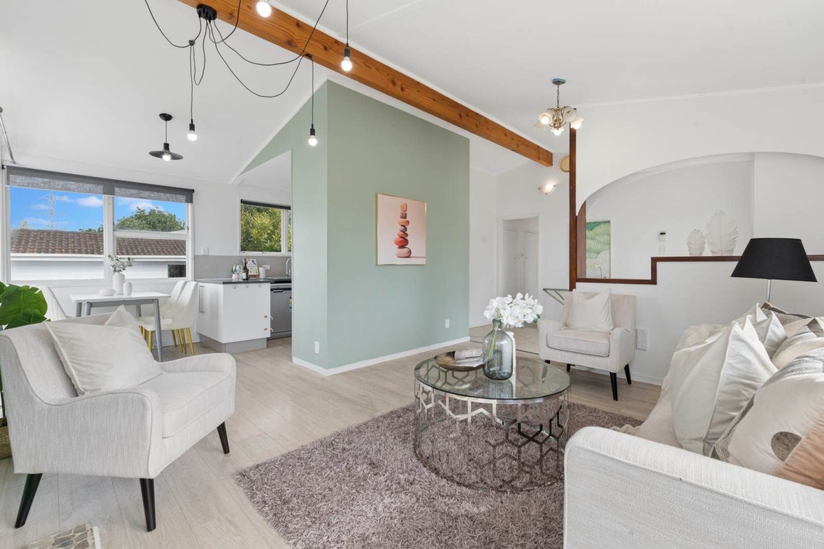 4 Cebalo Place, Mount Wellington, Auckland - Carousel 2