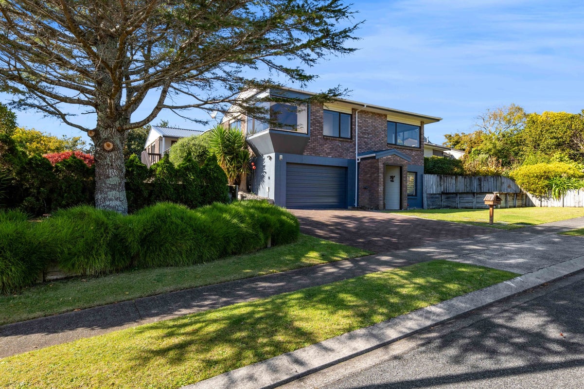 66 Karina Road, Merrilands, New Plymouth - Carousel 29