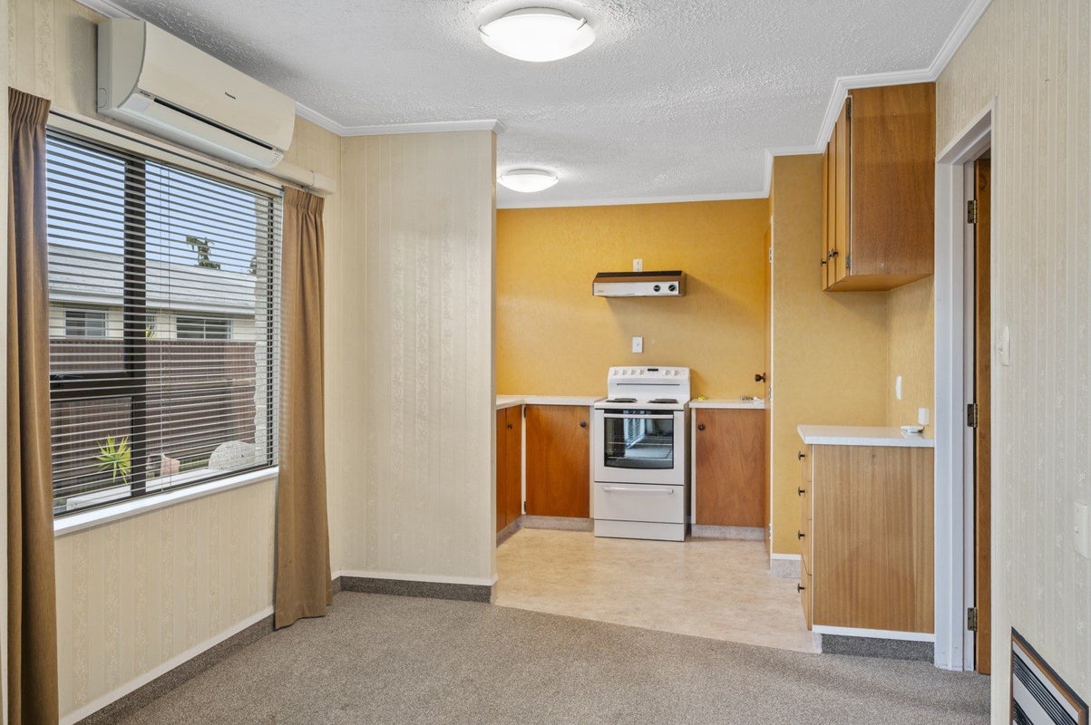 2/4 King Street, Taradale, Napier - Carousel 2