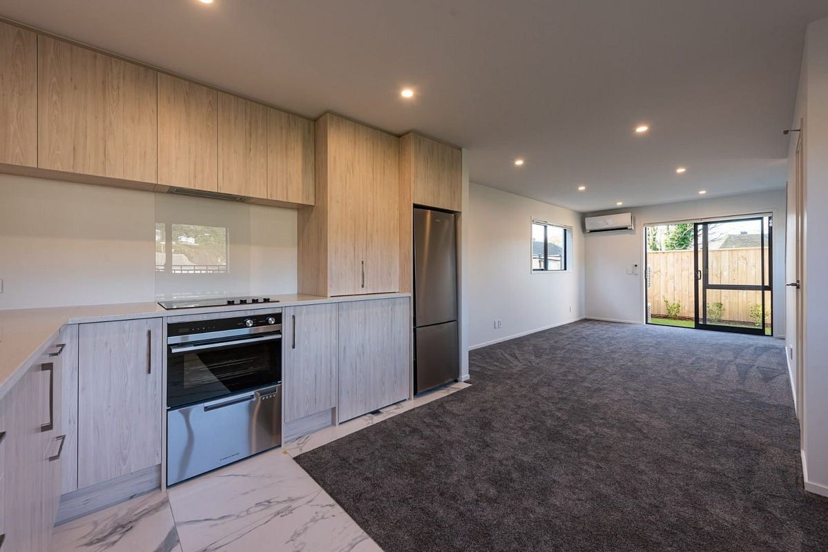 7/182 Cambridge Terrace, Fairfield, Lower Hutt - Carousel 2