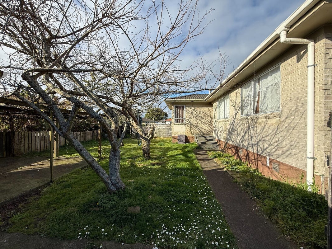 402 Roscommon Road, Clendon Park, Auckland - Carousel 2