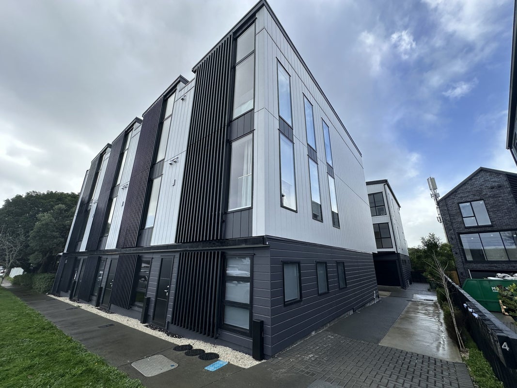 5/4 Patey Street, Epsom, Auckland - Carousel 1