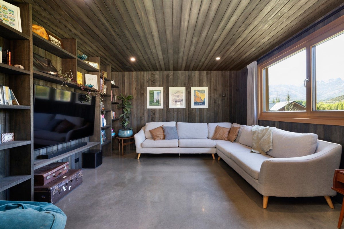 1 Turner Terrace, Lowburn, Cromwell - Carousel 2